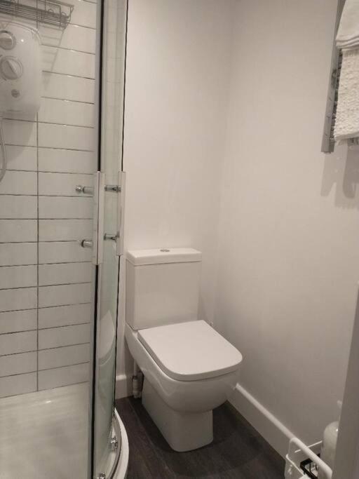 Cosy Garden Studio Room Minimum Two Night Booking Brighton Екстериор снимка